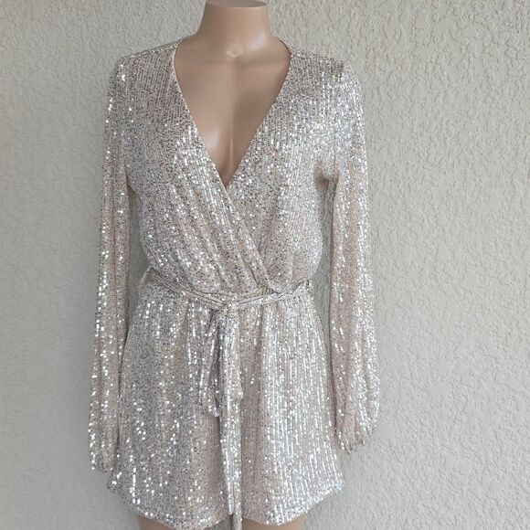 BRAND NEW BLUEBELLE SILVER SEQUIN JUMPSUIT with WRAP V-NECK - Picture 3 of 15